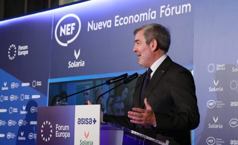 Clavijo dice que los ciudadanos son los perjudicados por la «incapacidad para hablar de PSOE y PP»