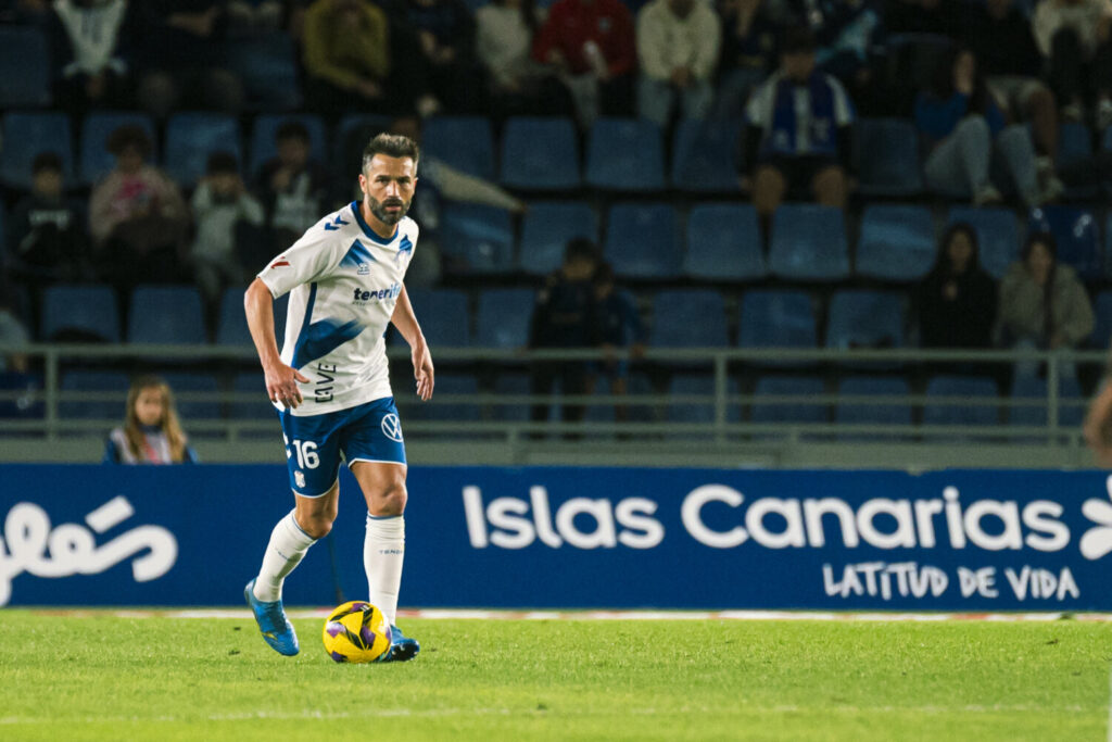 Partido entre el Club Deportivo Tenerife y el Eldense