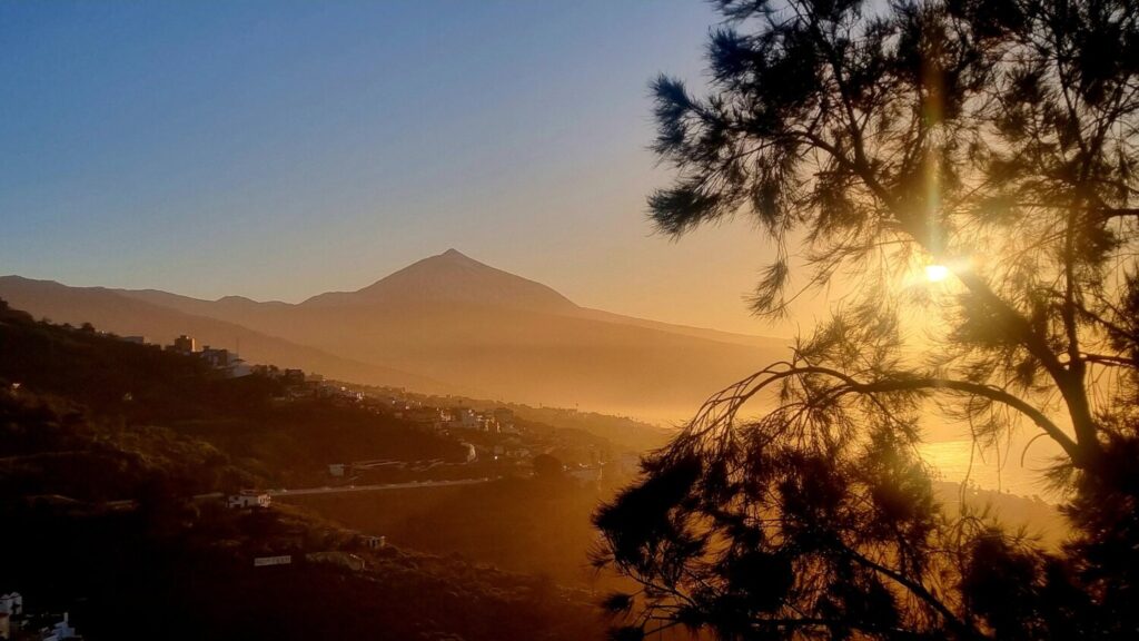 Cielos despejados y temperaturas en ligero descenso con algo de calima