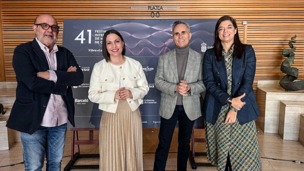 El director del FIMC, Jorge Perdigon; la consejera de Cultura del Gobierno de Canarias, Migdalia Machin; el viceconsejero de Cultura, Horacio Umpierrez; y la directora de Fundación DISA, Sara Mateos, durante la presentación del festival