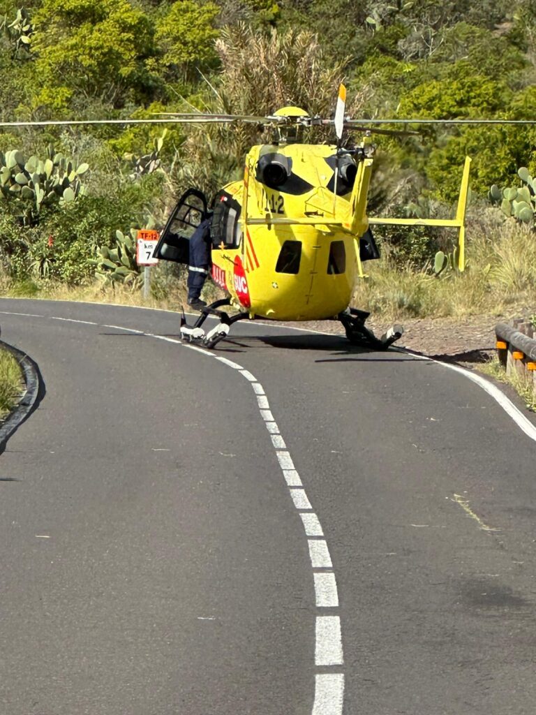 Muere un motorista al caerse de su vehículo en la TF-12, EN Santa Cruz de Tenerife