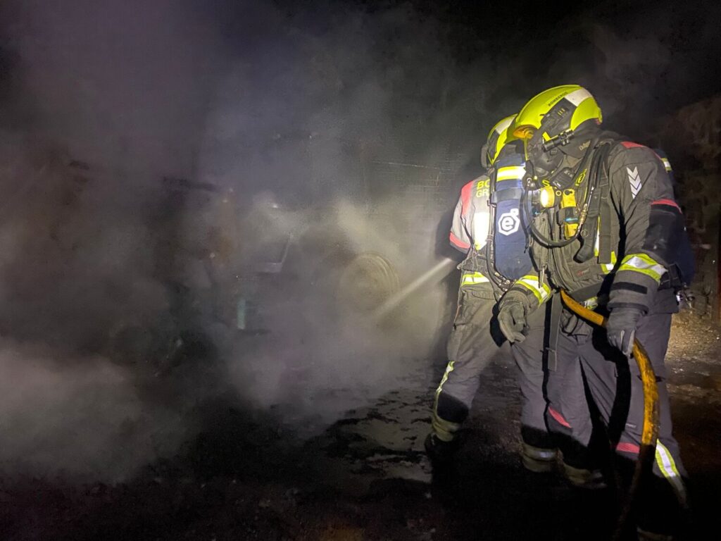 Incendio en una explotación ganadera de Ingenio