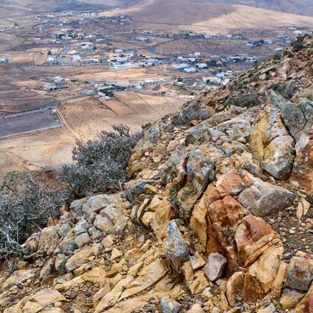 Localizan a las personas que subieron a la Montañana de Tindaya sin autorización y lo compartieron en redes sociales