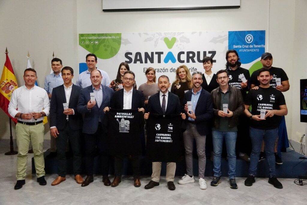 Cuenta atrás para el carnaval en la calle. Imagen: Presentación del operativo de limpieza y la campaña “Carnaval, Te Quiero Sostenible”. Ayuntamiento de Santa Cruz de Tenerife