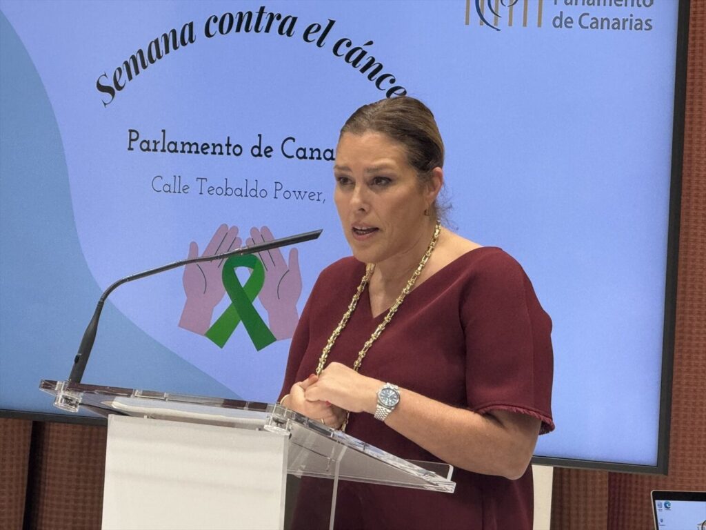 Astrid Pérez apela a visibilizar la lucha contra el cáncer y ve "imprescindible" aumentar el apoyo público