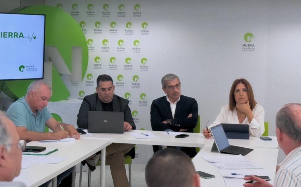 NC-BC se reúne con sindicatos de la sanidad pública para apostar por un "gran pacto social"