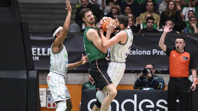 Unicaja y Joventut se enfrentan en el primer partido de la Copa del Rey Gran Canaria 2025 / Europa Press