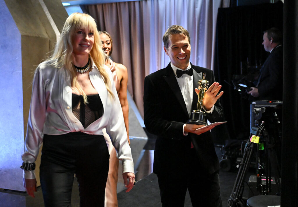 Sean Baker poses with the Oscar for Best Film Editing for "Anora" in the Oscars photo room at the 97th Academy Awards in Hollywood, Los Angeles, California, U.S., March 2, 2025. REUTERS/Daniel Cole