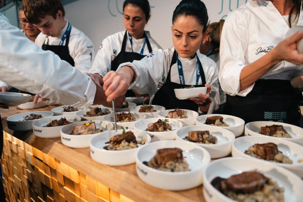 Turismo de Tenerife lanza un curso sobre sostenibilidad en la cocina. (Archivo) Degustación gastronómica en  Madrid Fusion 2025/ Cabildo de Tenerife.