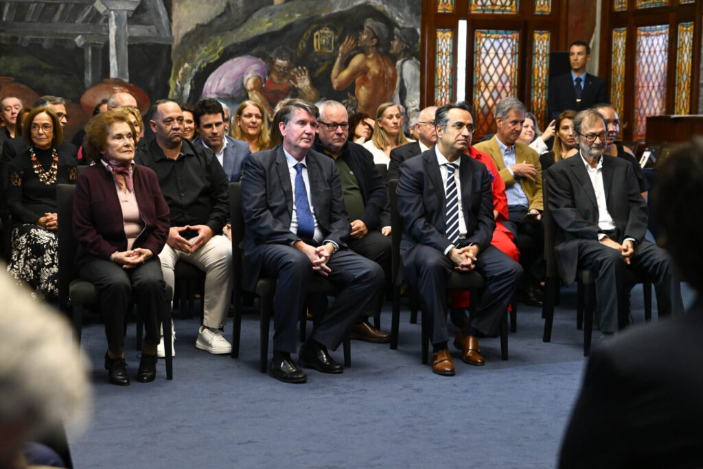 Tenerife reconoce a 8 personas con los títulos de Hijo Ilustre y Medalla de Oro. Entrega Medalla de Oro y títulos Hijo Ilustre del Cabildo de Tenerife/ Cabildo de Tenerife.