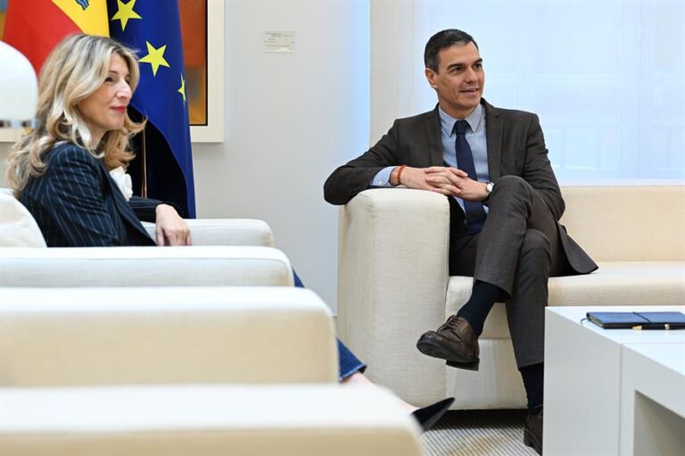 Pedro Sánchez y Yolanda Díaz acercan posturas al enmarcar la defensa en clave de seguridad
