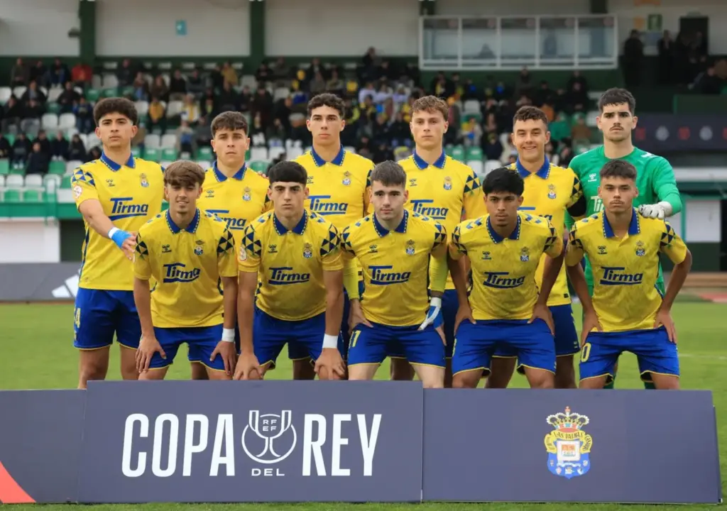 Formación titular de la UD Las Palmas en la semifinal juvenil frente al Zaragoza