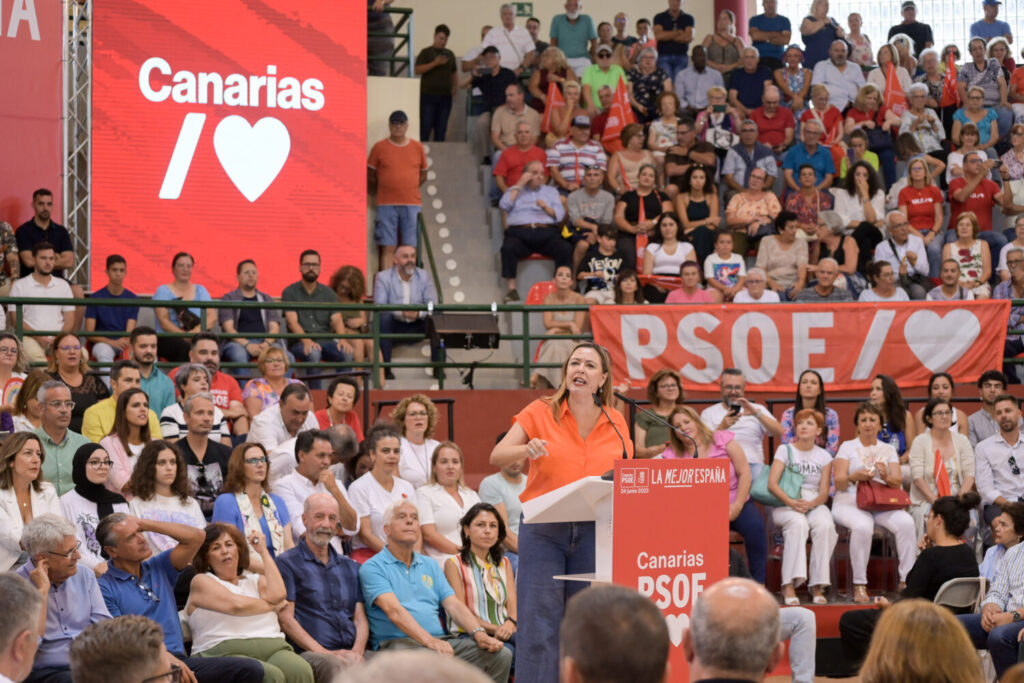 El congreso tiene lugar en la Sala de Eventos Aura, en Arrecife, ubicada en la explanada del recinto ferial junto a la sede del Cabildo