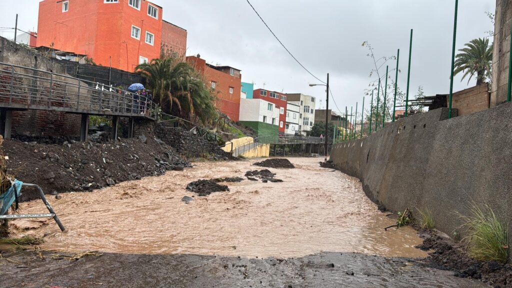 Nivel naranja y declarada la alerta en Gran Canaria por fuertes lluvias