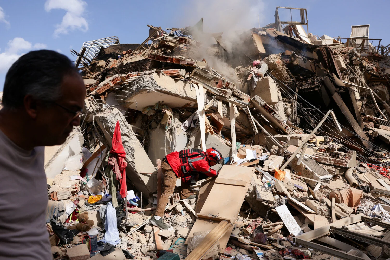 Venezuela inicia la recuperación con la llegada de ayuda internacional tras  los terremotos - Radio Televisión Canaria