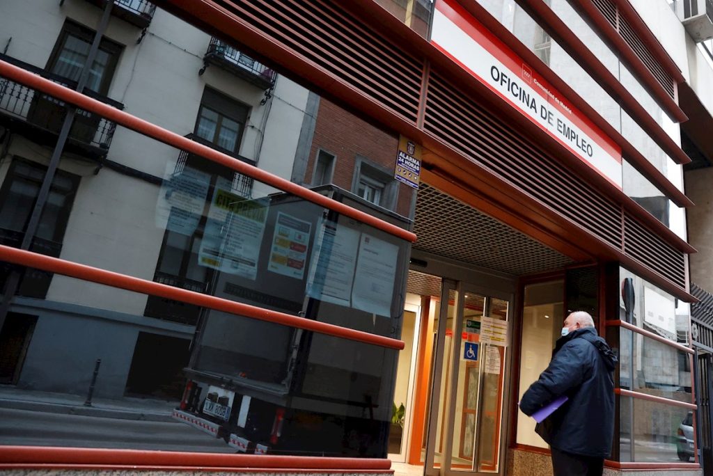 El Gobierno distribuirá 2.111 millones entre CCAA para políticas de empleo