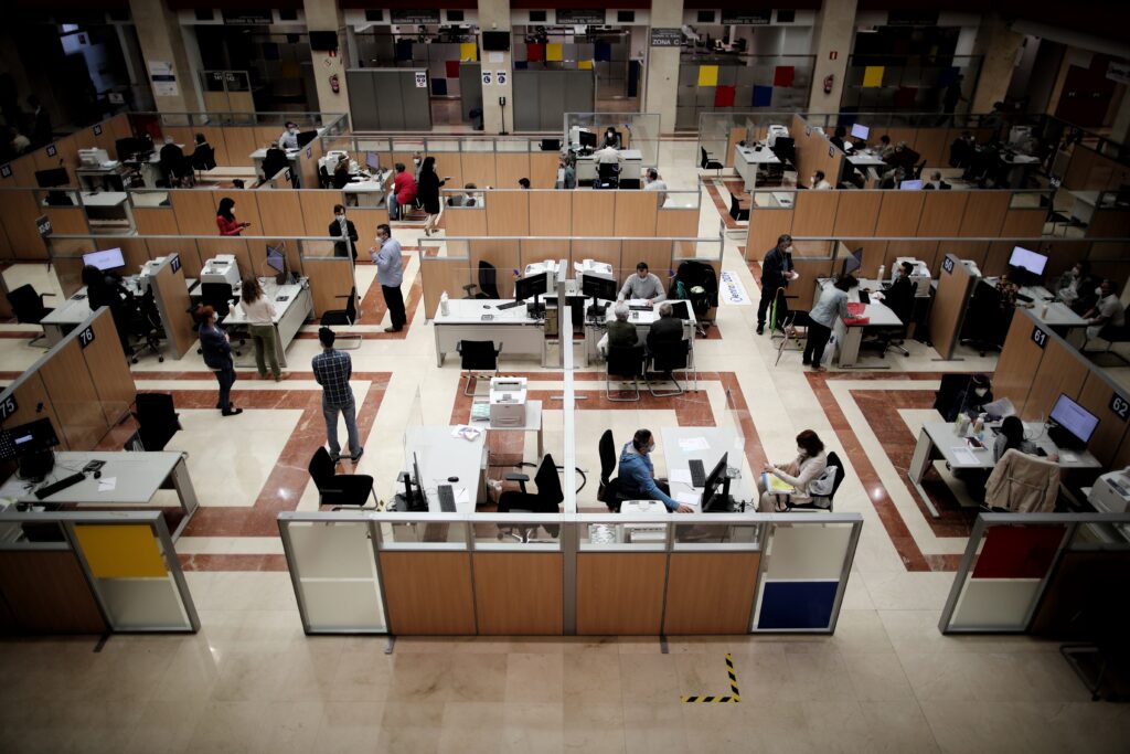 El Gobierno se da un plazo de un año para modificar la regulación de la jubilación parcial
