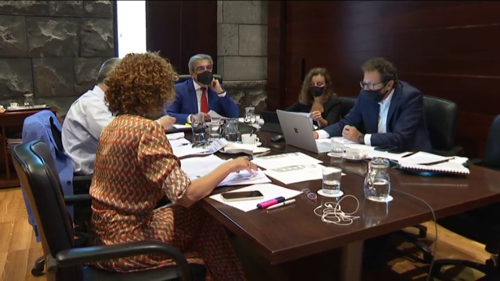 El Gobierno entrega a las autonomías 9.440 millones del fondo extraordinario