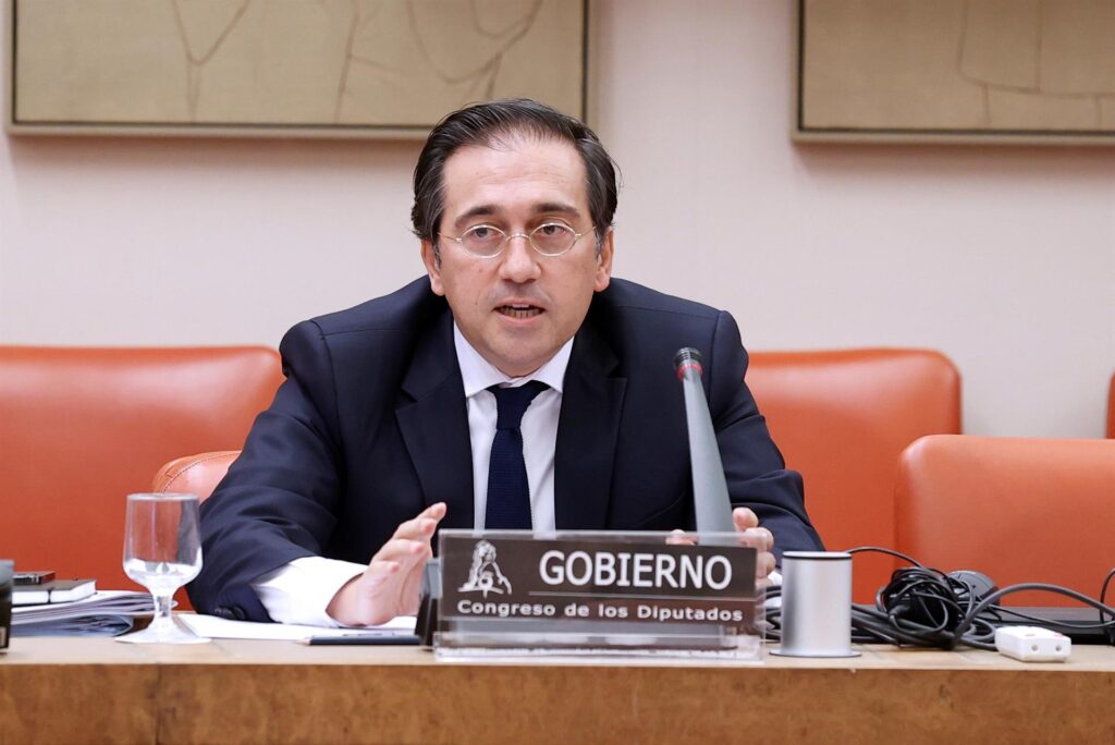 Albares dice que el Gobierno afgano se hundió antes de lo previsto