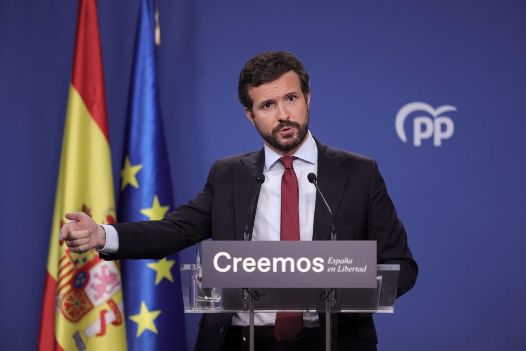Casado se reúne mañana con los barones del Partido Popular