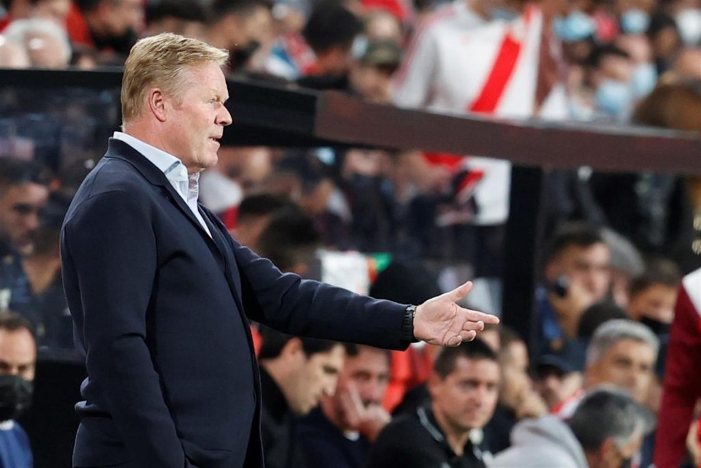 El FC Barcelona destituye a Koeman tras la derrota en Vallecas