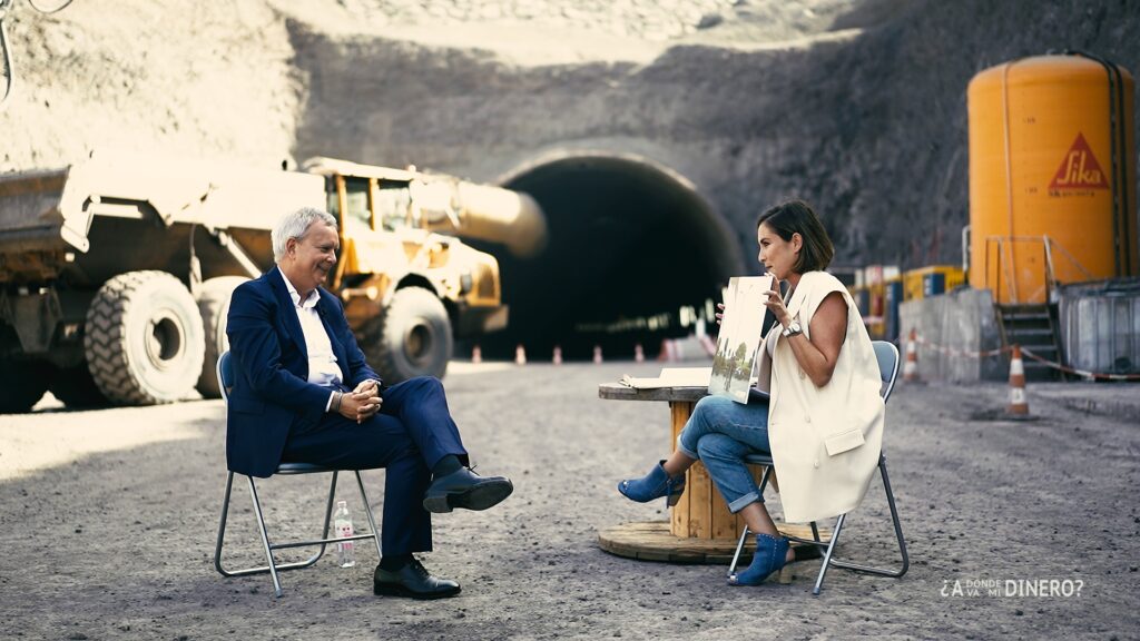 La presentadora Alicia Suárez se reunirá con Sebastián Franquis, consejero de Obras Públicas, Transportes y Vivienda del Gobierno de Canarias, en las obras de la carretera de La Aldea. Allí analizarán la gestión de los 444 millones de euros con los que cuenta esta Consejería este año.