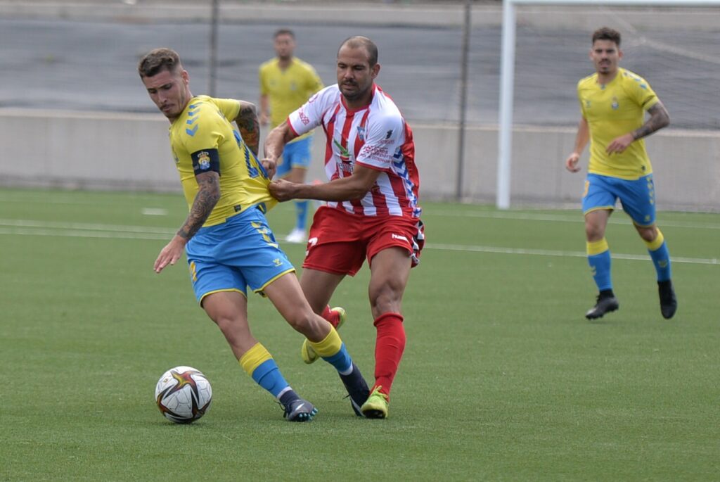 El Don Benito descubre las debilidades de Las Palmas Atlético (1-4)
