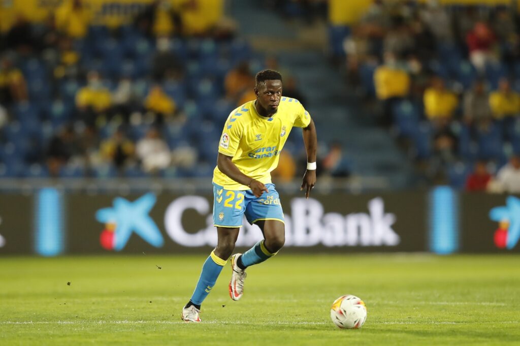 La UD Las Palmas espera contar con el centrocampista congoleño Mfulu y con el extremo andaluz Pejiño para el partido del próximo 2 de enero