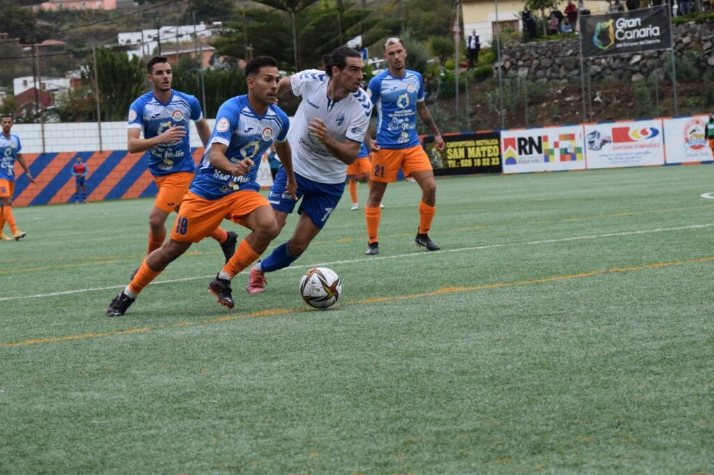 Agridulce empate para los colistas Panadería Pulido y Tamaraceite (1-1)