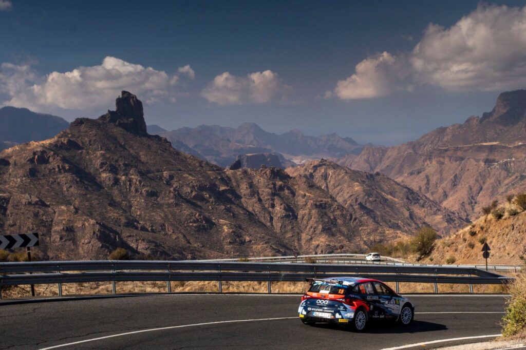 Los rusos Lukyanuk-Arnautov lideran primera jornada 45 Rally Islas Canarias