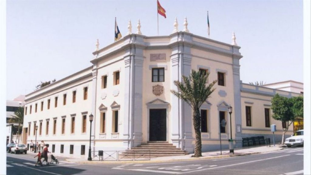 Gobierno analiza impugnar acuerdos del Cabildo de Fuerteventura que le atañen