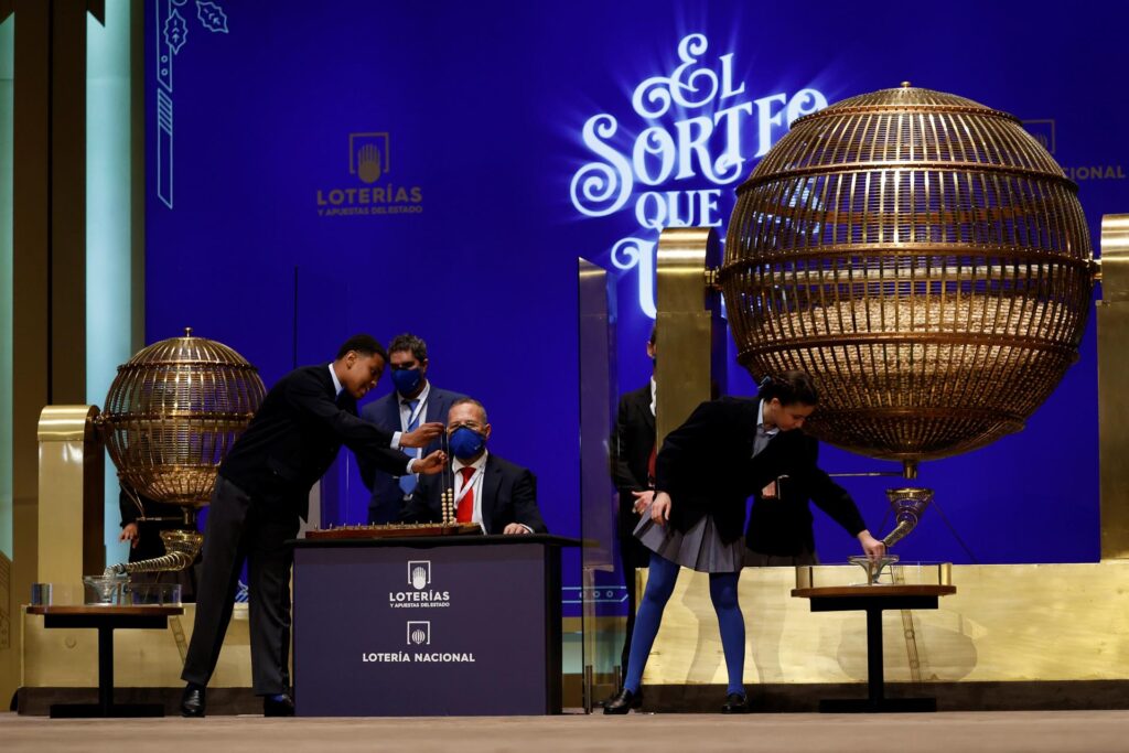 El 72.119, agraciado con el segundo premio del Sorteo de Navidad