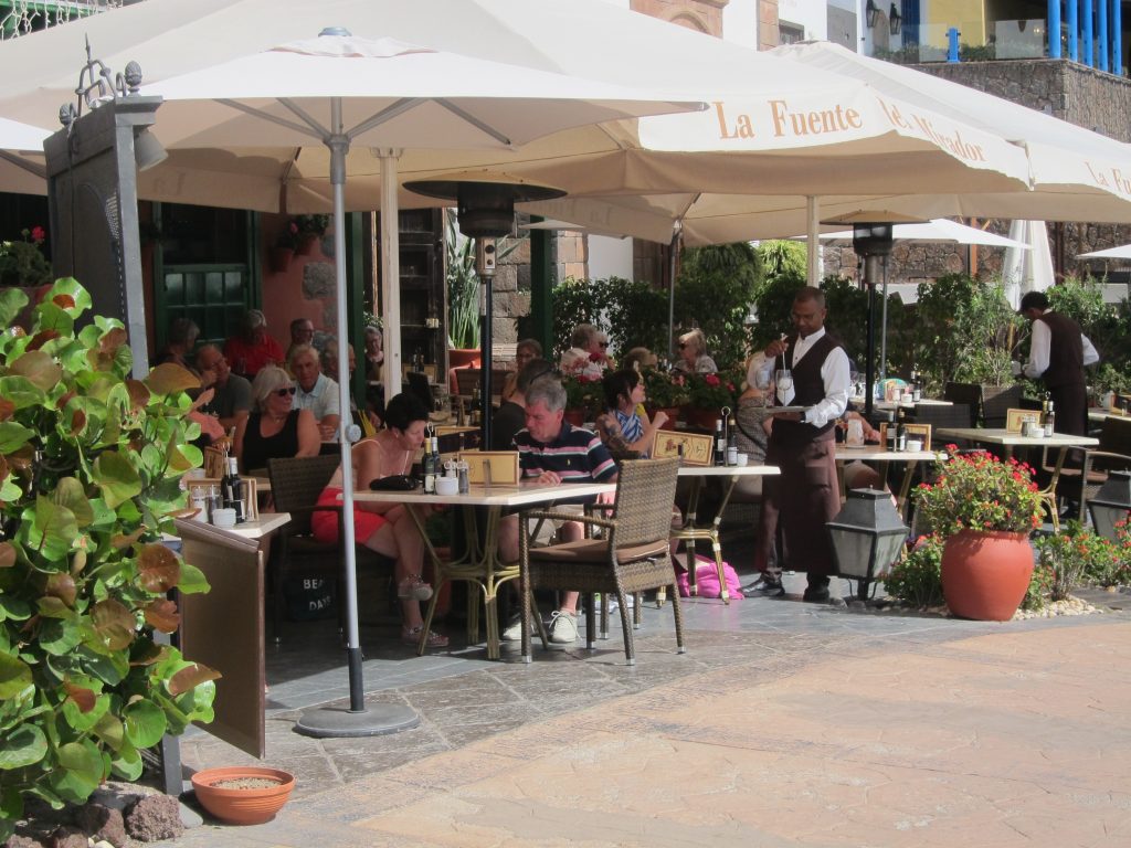 Canarias vive su mejor octubre turístico desde 2017, el año del récord de llegadas
