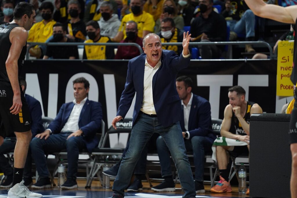 El Lenovo Tenerife cierra la fase de grupos con una derrota en Lituana (85-78)