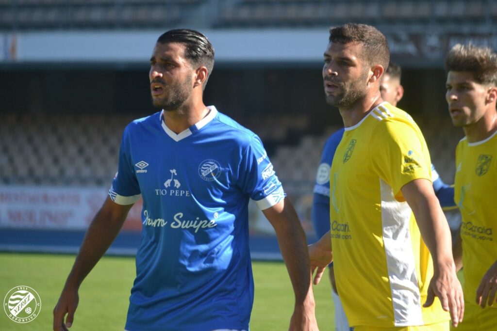 La UD San Fernando perdió este domingo en su visita al Xerez Deportivo FC (1-0) tras encajar el único gol en los minutos finales del partido