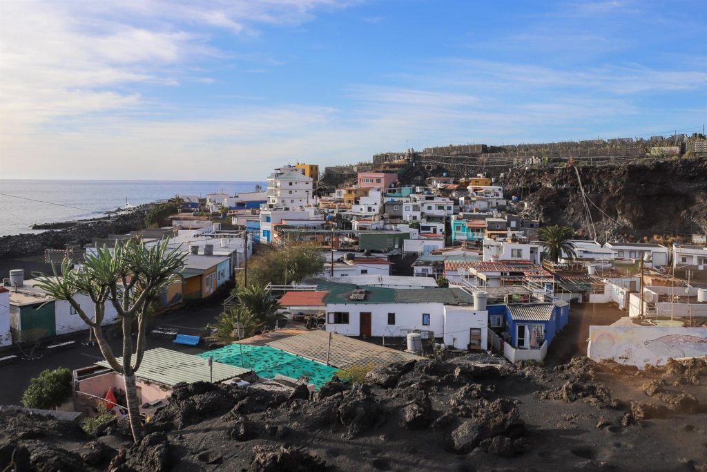 Un matrimonio de Las Martelas nos muestra cómo es la vida después del volcán