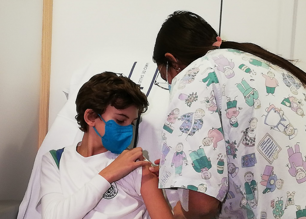Más de la mitad de los niños de 5 a 11 años, vacunados contra la COVID