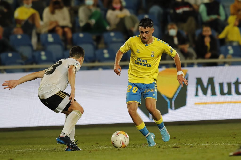 El Burgos gana a la UD Las Palmas (0-2)