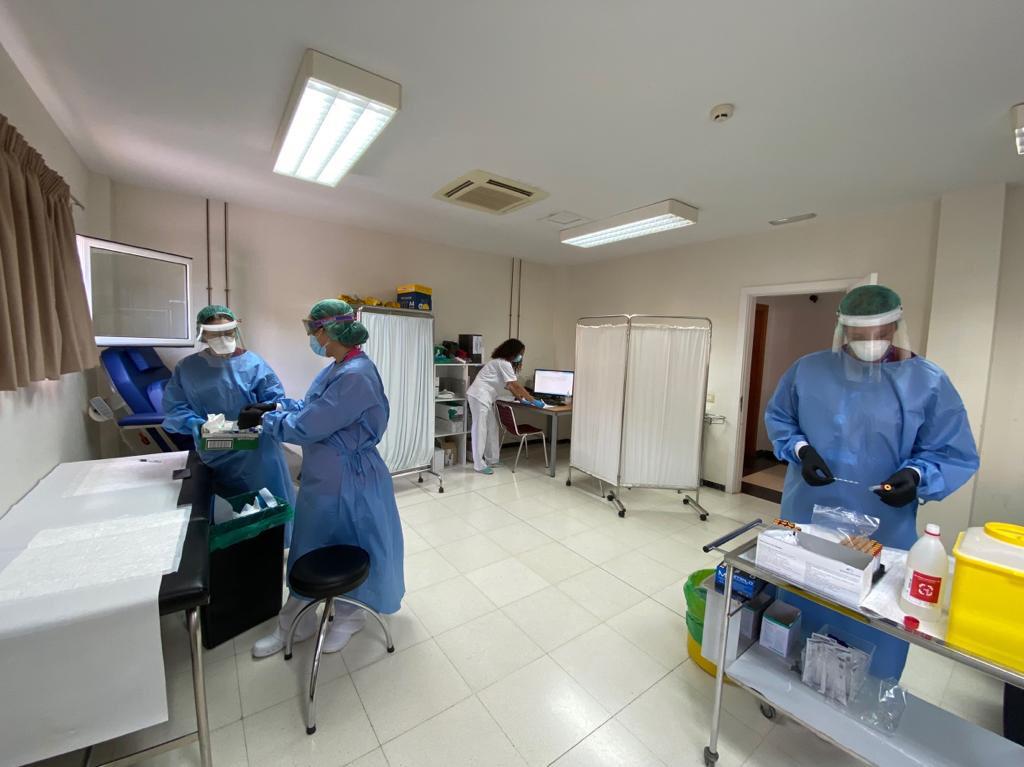1.951 nuevos casos de covid en personas de más de 60 años en Canarias