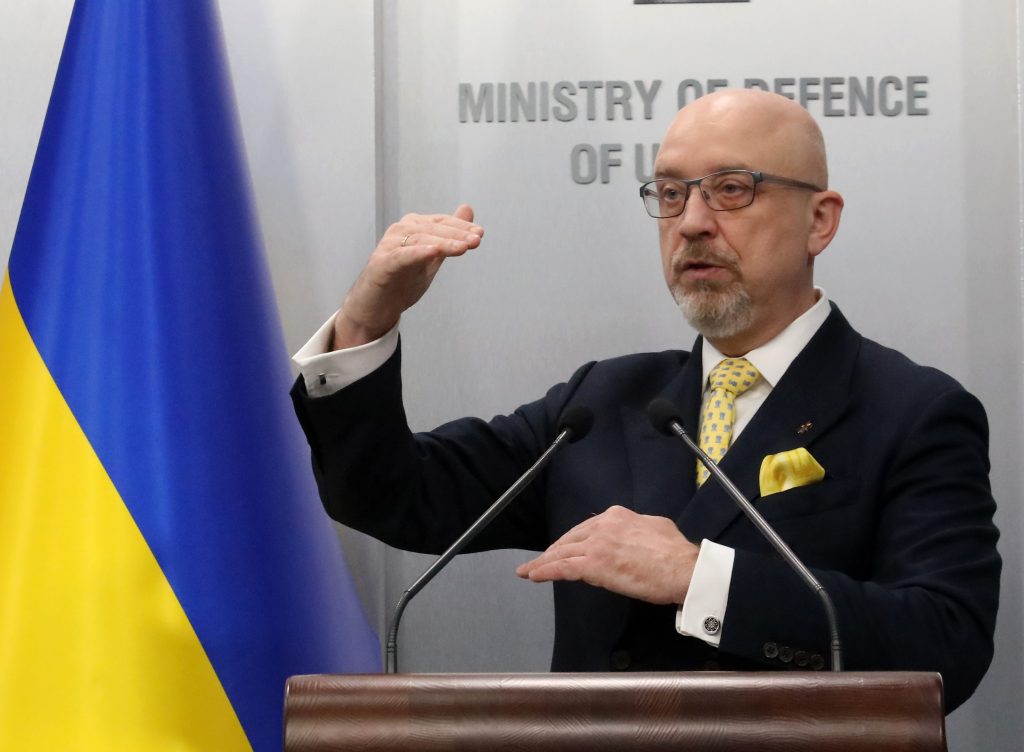Ucrania niega la retirada de tropas rusas a pesar de las informaciones de Moscú