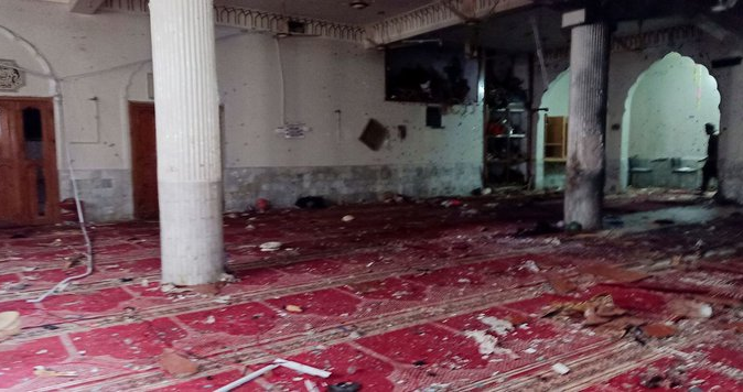 Al menos 30 muertos por un atentado en una mezquita de Pakistán