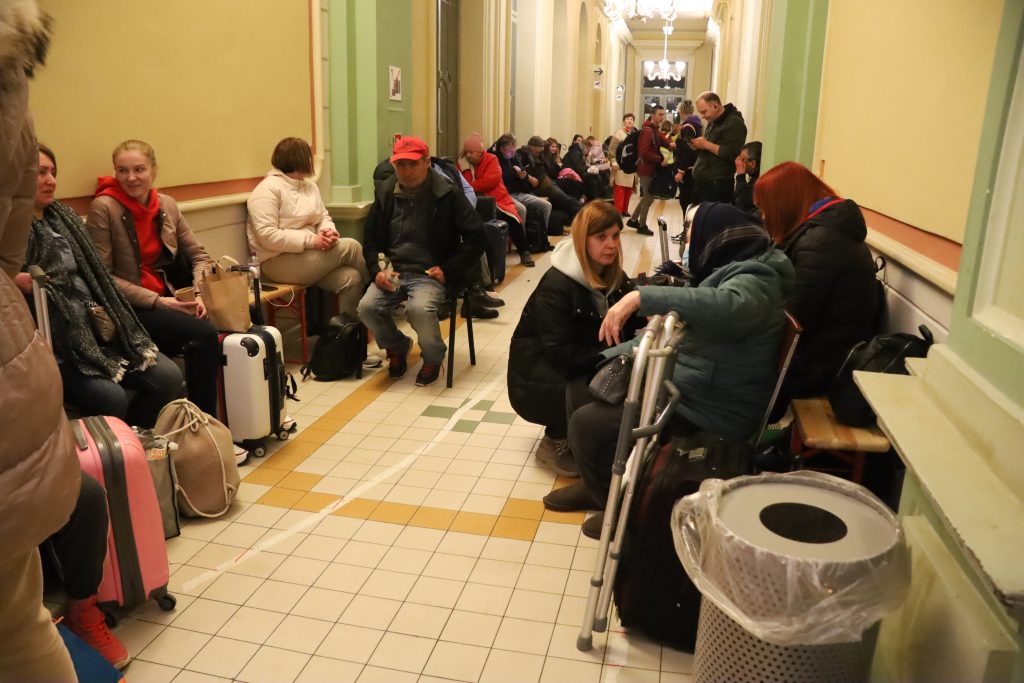 Más de 4,3 millones de refugiados han huido de Ucrania desde que Rusia lanzó la invasión