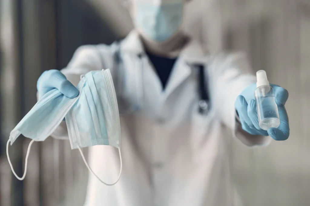 Veintiséis muertes y 805 nuevos casos de covid en Canarias en últimos 8 días