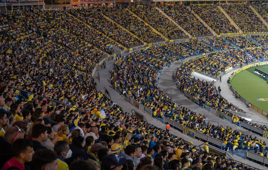 Las Palmas y Tenerife suspenden la venta de entradas por internet