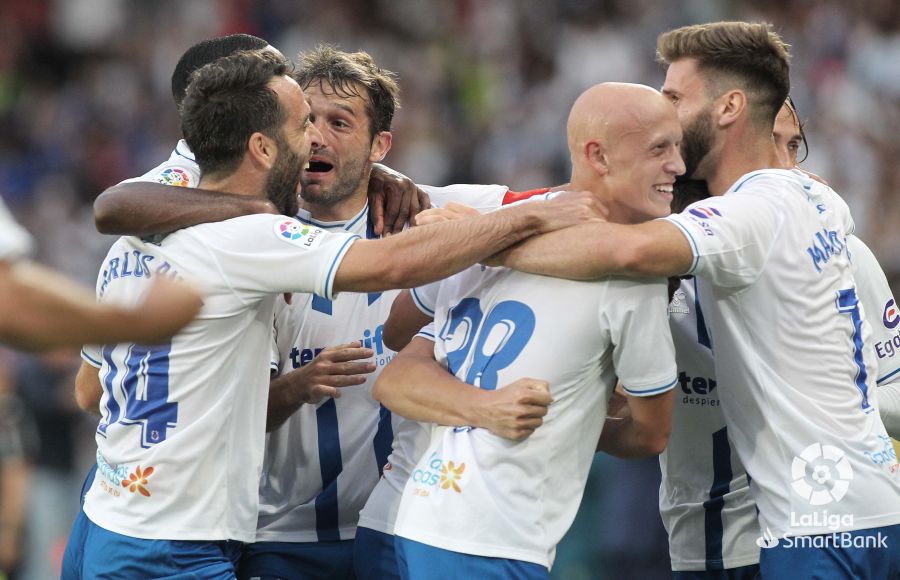 Victoria por la mínima del Tenerife en el partido de ida de la promoción