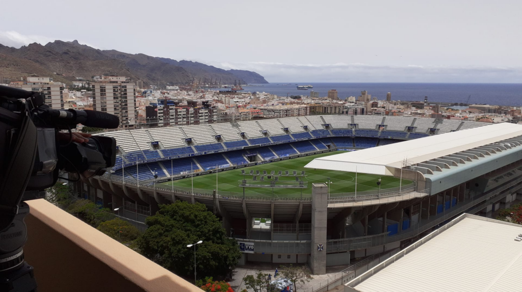 El Ayuntamiento y los vecinos de Santa Cruz de Tenerife acuerdan mantener nombre de la avenida de San Sebastián