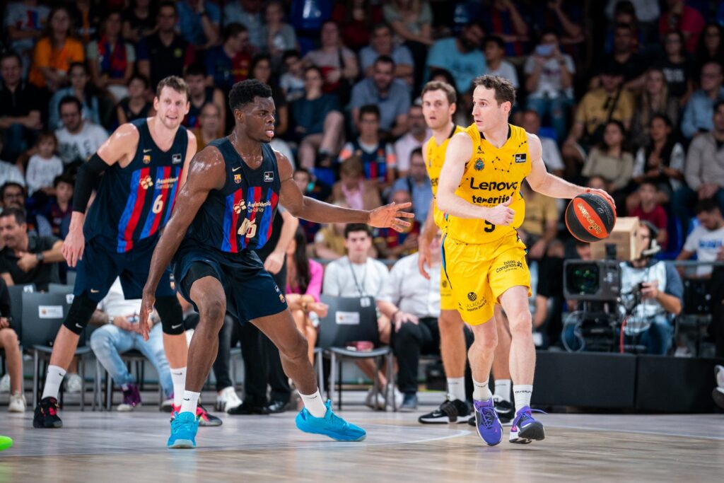 67-65. El Lenovo Tenerife cae ante el Barça en un partido ajustado