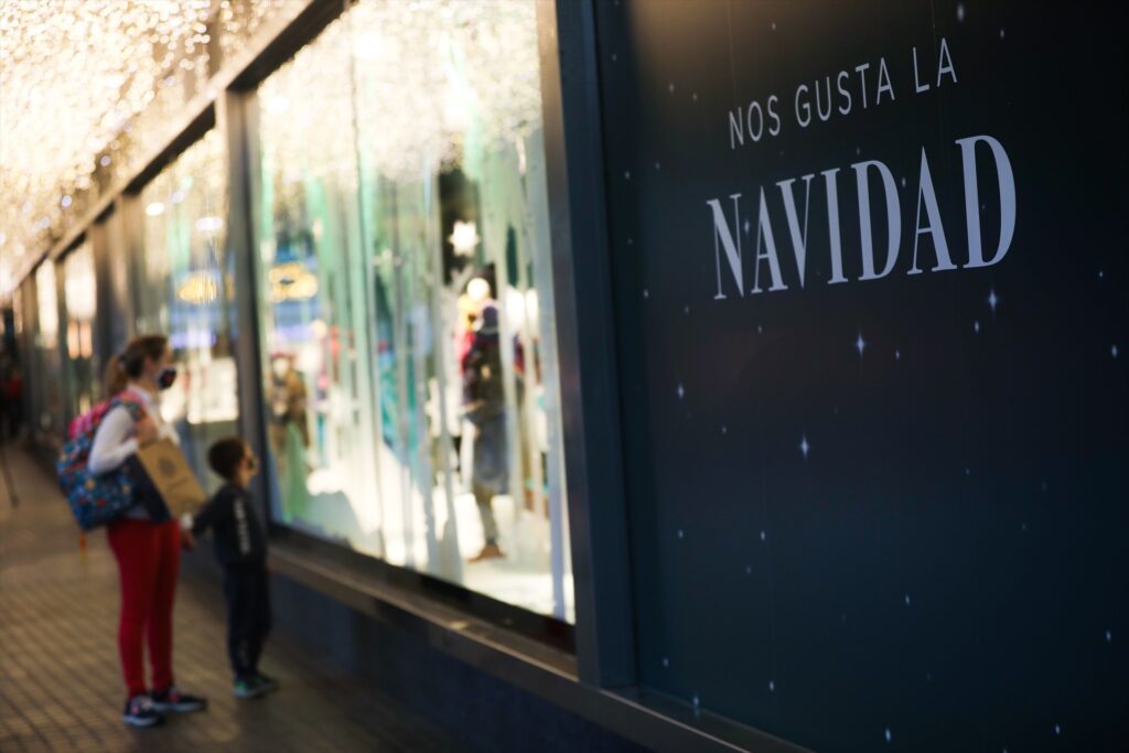 Los canarios gastarán una media de 439 euros en Navidad
