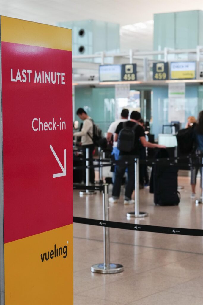 Vueling opera con normalidad en el tercer día de huelga