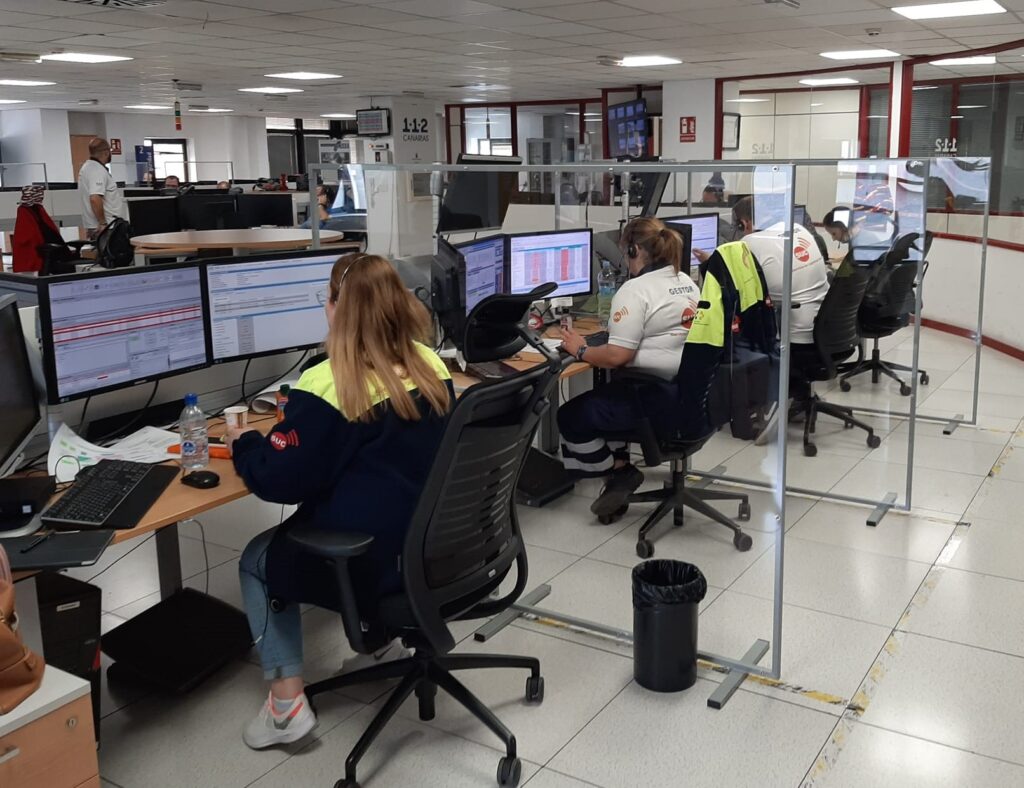 Los trabajadores del 112 en Santa Cruz de Tenerife inician una huelga indefinida